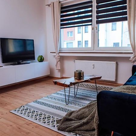 Green & Modern - City - Netflix - Wifi - 2 Person Есен Екстериор снимка