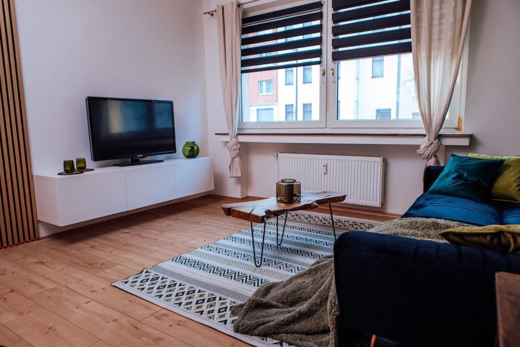 Green & Modern - City - Netflix - Wifi - 2 Person Есен Екстериор снимка